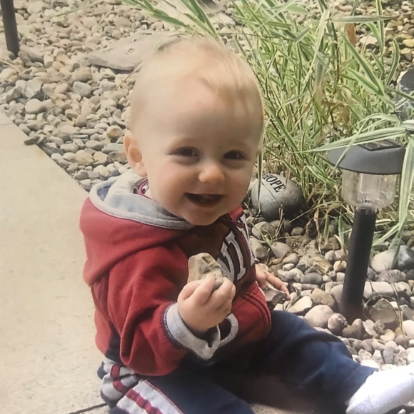 Meet your Posher, Mitzi - Picture 9 of 16